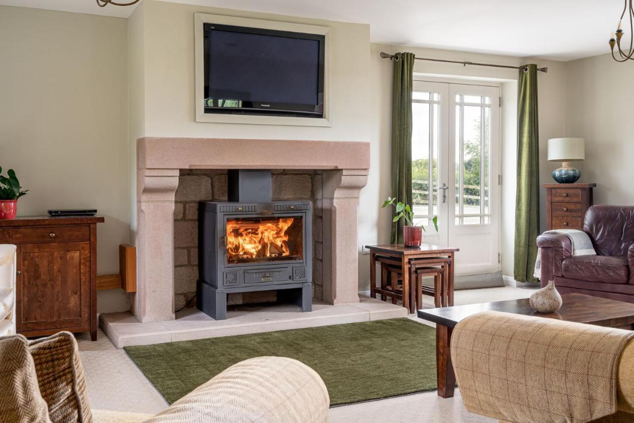 Tinkers Folly Villa Harrogate Exteriör bild