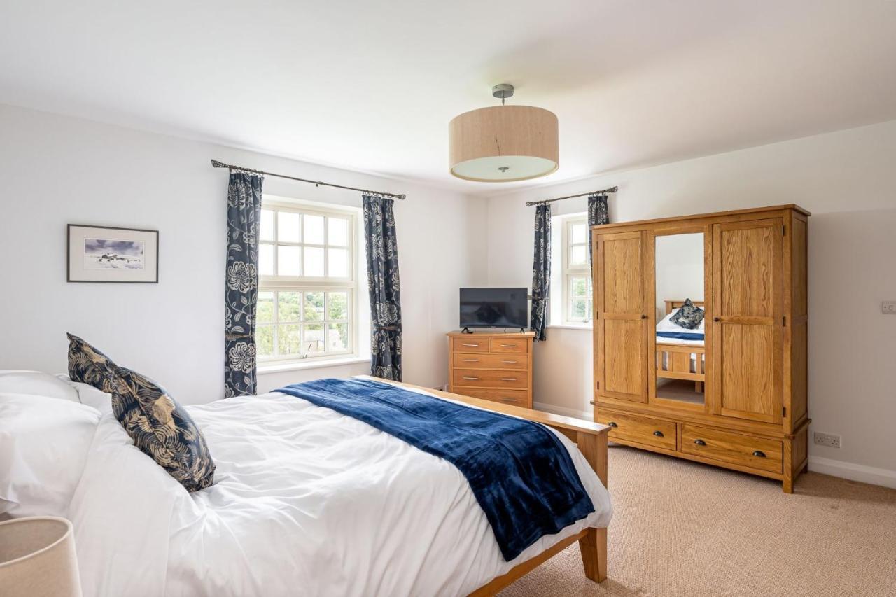 Tinkers Folly Villa Harrogate Exteriör bild